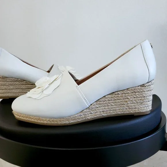 Quincy Espadrille Taryn Rose Espadrilles Taryn Rose Espadrilles Deals